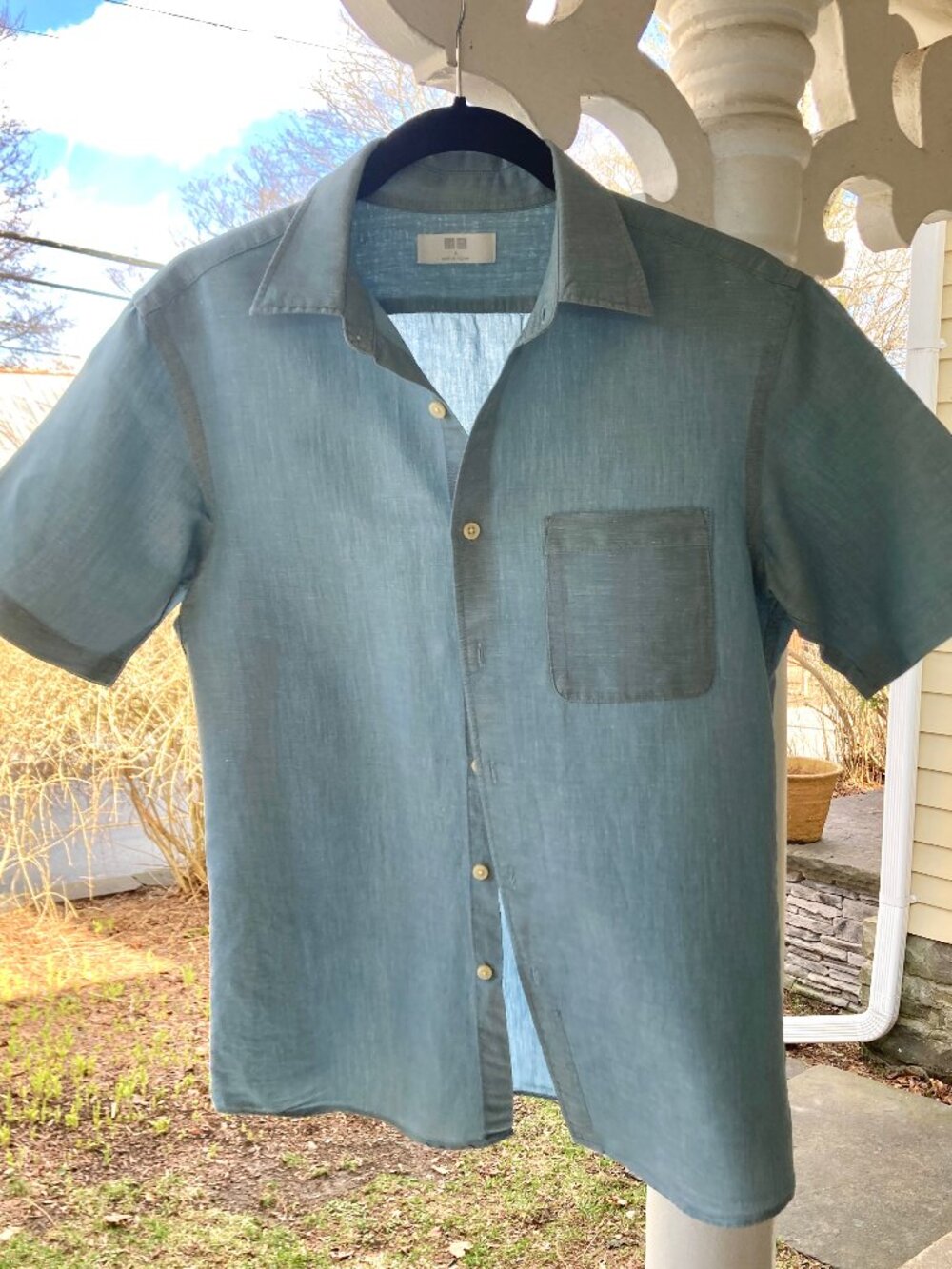 Uniqlo Short-sleeve Summer Shirt, Men’s